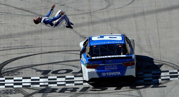 Visit Momentos históricos en el Bristol Motor Speedway page