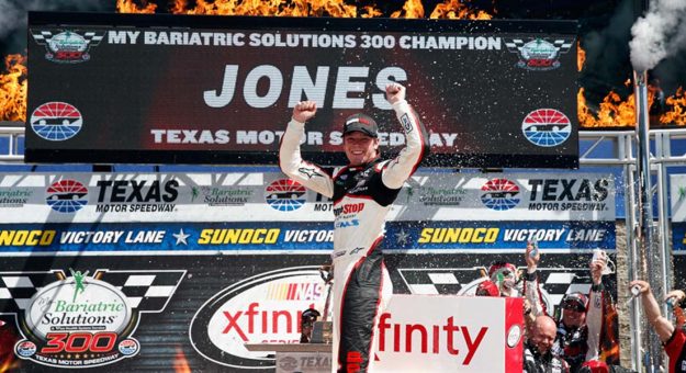 Erik Jones ganó la carrera de la XFINITY Series en Texas