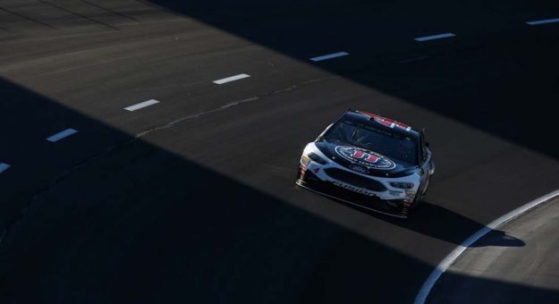 Visit Kevin Harvick ganó la Coors Light Pole en Texas page