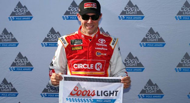 Visit Matt Kenseth ganó la Pole para la Toyota Owners 400 page