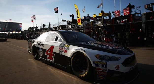Visit Un vistazo previo a la O’Reilly Auto Parts 500 en Texas page