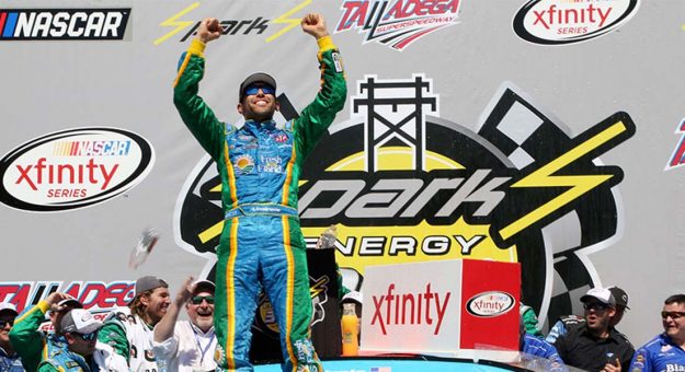 Visit Aric Almirola ganó la  Sparks Energy 300 de la NASCAR XFINITY Series page