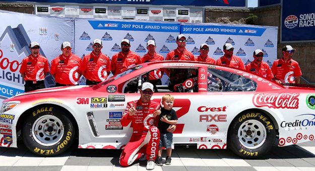 Visit Kyle Larson ganó la Pole en Sonoma con 1-2 para Chip Ganassi page