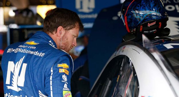 Visit Dale Earnhardt Jr. por su despertar en Pocono page