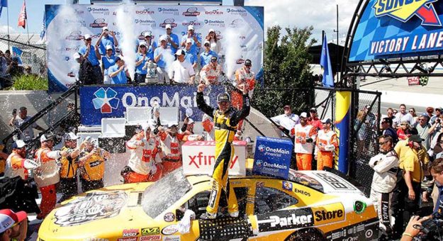 Visit Kyle Larson ganó la OneMain Financial 200 de la XFINITY Series en Dover page