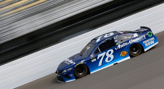 Visit La FireKeepers Casino 400 en Michigan 3 PM, Este por FOX Sports 1 page