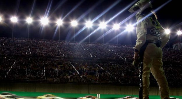 Visit Un vistazo a la Quaker State 400 en el Kentucky Speedway page