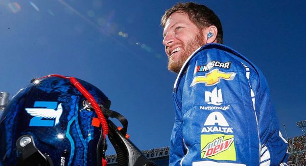 Visit Dale Earnhardt Jr. buscará asegurar su puesto en los play-offs en Pocono page