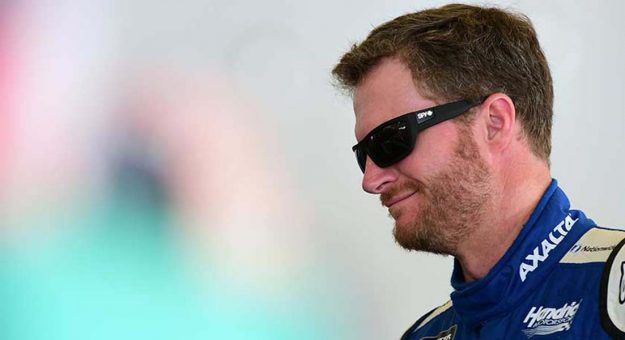 Visit Dale Earnhardt Jr. firmó contrato con NBC Sports page