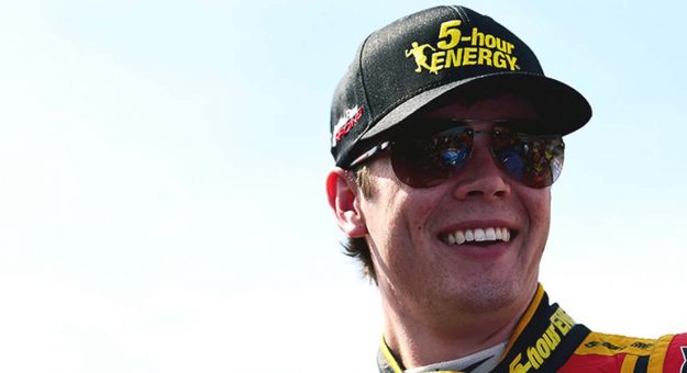 Visit Erik Jones manejará el No. 20 de Joe Gibbs Racing en 2018 page