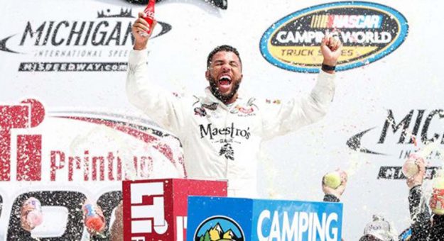 Visit Bubba Wallace regresó triunfal a la Truck Series en Michigan page