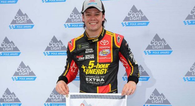 Visit Erik Jones ganó su 1ra. Pole en Position en Bristol page
