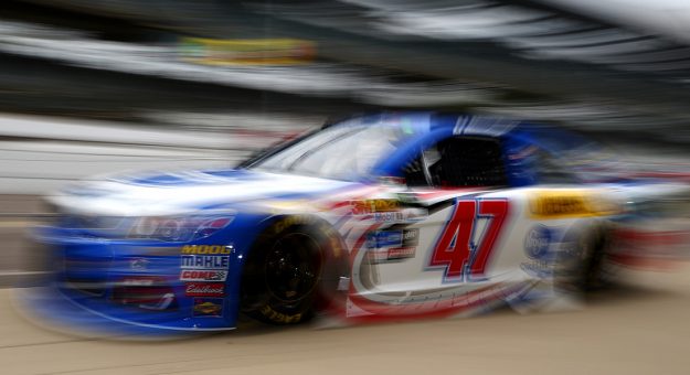 Visit AJ Allmendinger por su pase a los playoffs en Watkins Glen page