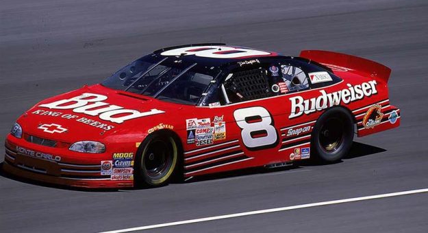 Visit Great 8: Los mejores looks del auto No. 8 de Dale Earnhardt Jr. page