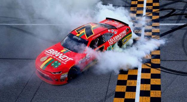 Justin Allgaier ganó la carrera de la XFINITY Series en Chicago y dejó listos los playoffs