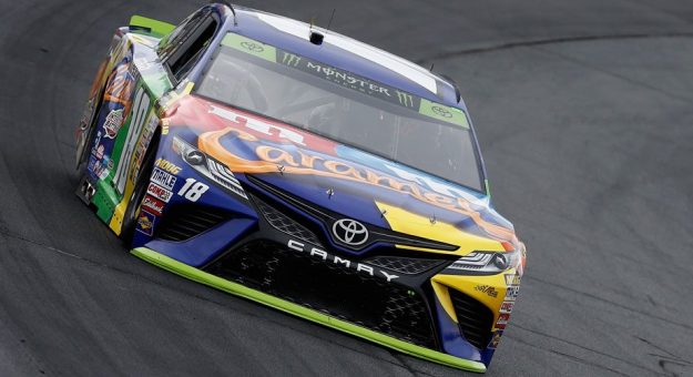 Visit Kyle Busch ganó la Pole en New Hampshire, su 2da. consecutiva page