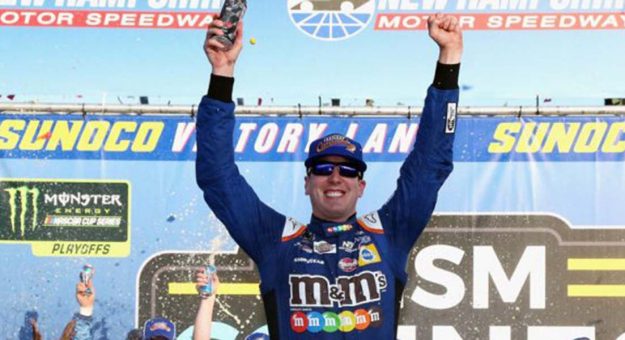 Visit Kyle Busch avanzó en los playoffs con su victoria en New Hampshire page