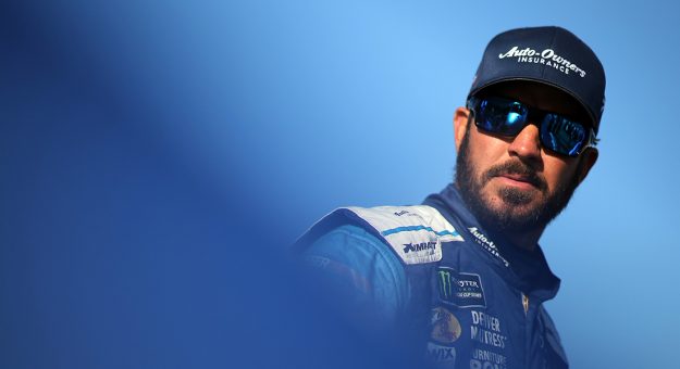 Visit Martin Truex Jr., el campeón de la temporada regular, por más victorias en los playoffs page
