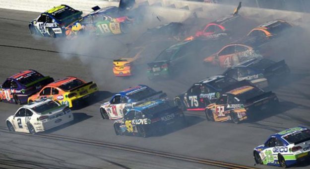 Visit Panorama de los Playoffs tras el caos de Talladega page