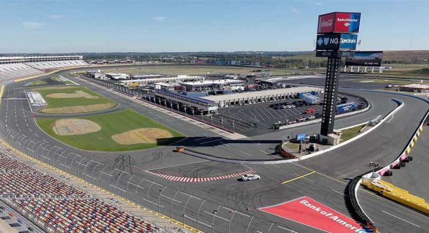 Visit Primer vistazo al Road Course del Charlotte Motor Speedway page