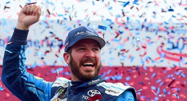 Visit Martin Truex Jr. ganó la Bank of America 500 en Charlotte page