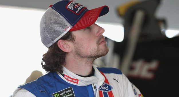 Visit Ryan Blaney presentó el auto Menards-Penske con nuevo look para 2018 page