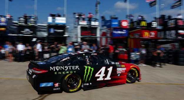 Visit Kurt Busch ganó la Pole en Texas; Chase Elliott no pudo clasificar page