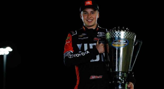 Visit Las fotos del campeón de la Camping World Truck Series 2017, Christopher Bell page
