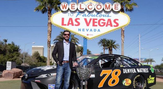 Visit Martin Truex Jr. el Rey de la Champion´s Week en Las Vegas page