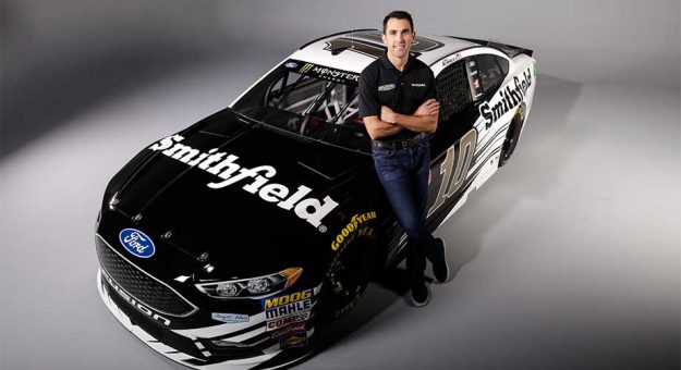 Visit Aric Almirola manejará el Ford No. 10 de Stewart-Haas Racing en 2018 page
