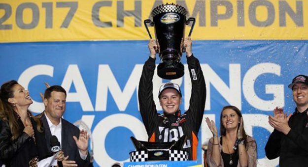 Visit Christopher Bell ganó el campeoanto de la Camping World Truck Series 2017 page