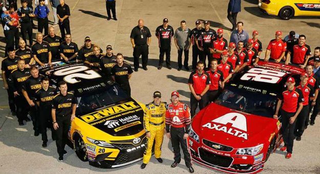 Visit Dale Earnhardt Jr. y Kenseth dijeron adiós a la NASCAR, cada uno a su manera page