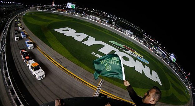 Visit Calendario completo NASCAR Camping World Truck Series 2018 page