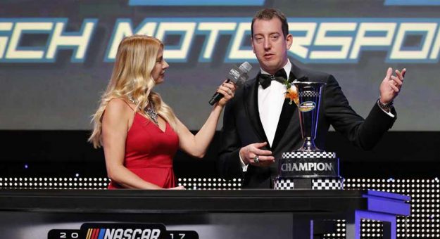 Visit Lo Mejor de la Gala de Premiación XFINITY y Truck Series 2017 page