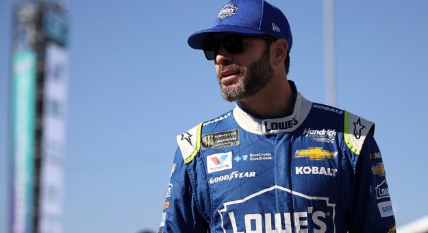 Visit El deseo que todavía quema al ‘viejo’ Jimmie Johnson page