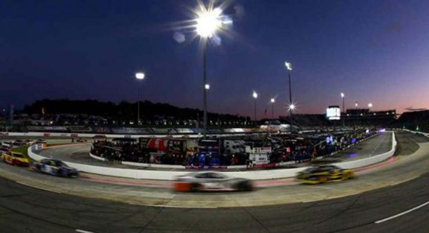 Visit La pista hace toda la diferencia para los playoffs page