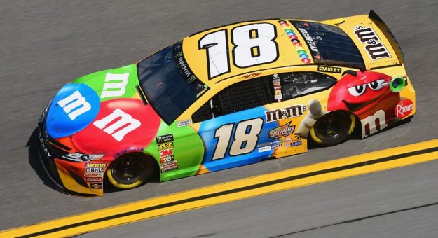 Visit Kyle Busch y William Byron encabezaron prácticas para la Daytona 500 page