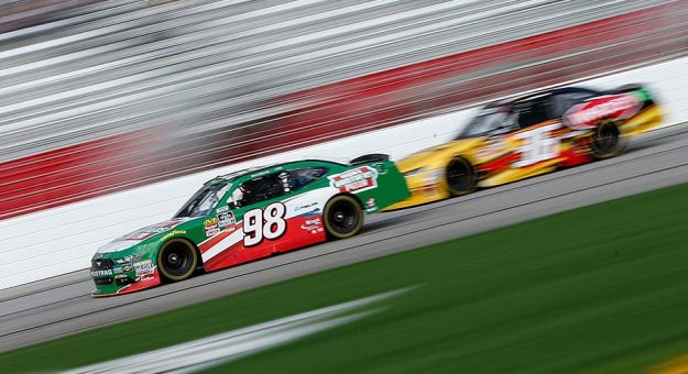 Visit Kevin Harvick ganó la Rinnai 250 de la XFINITY Series en Atlanta page