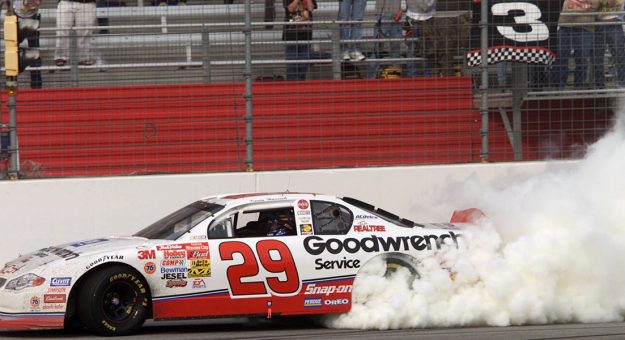 Visit Atlanta le trae buenos recuerdos a Kevin Harvick page