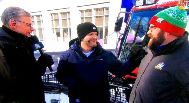 Visit Dale Earnhardt Jr. debutó como locutor en el Super Bowl LII page