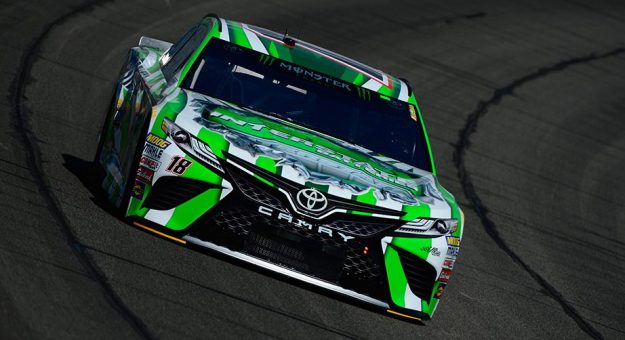 Visit Un mal ajuste evitó la victoria de Kyle Busch en la Auto Club 400 page