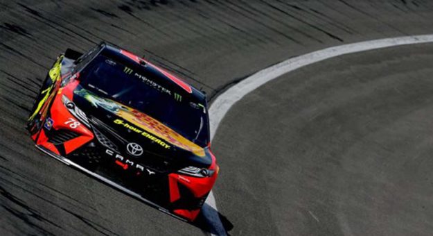 Visit Martin Truex Jr. ganó la Auto Club 400 en Fontana page