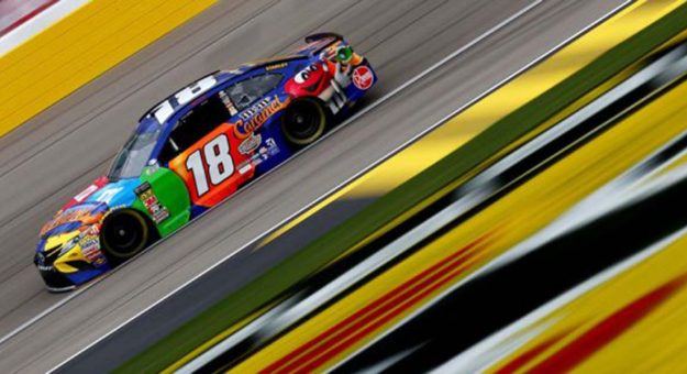 Visit Arranca NASCAR Goes West con la Pennzoil 400 en Las Vegas page