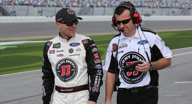 Visit Stewart-Haas Racing no apelará castigo al No. 4 de Kevin Harvick page