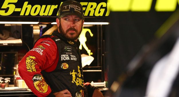 Visit Martin Truex Jr. a la Pole en Martinsville a causa de la lluvia page