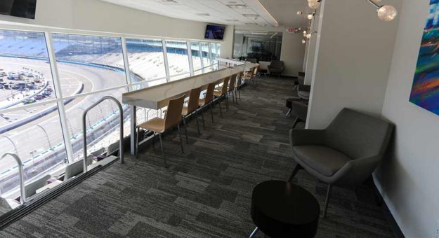 Visit El nuevo look del IMS Raceway en Phoenix page