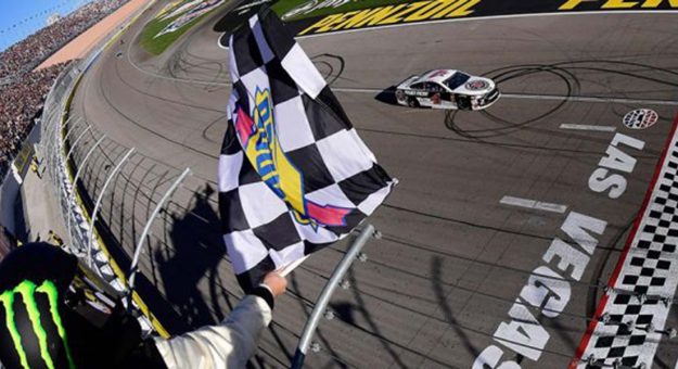 Visit Kevin Harvick logró su victoria 100 en la NASCAR al ganar en Las Vegas page