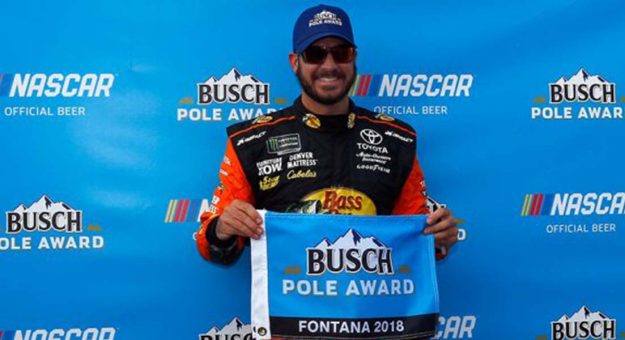 Visit Martin Truex Jr. ganó la Pole Position de la Auto Club 400 en Fontana page