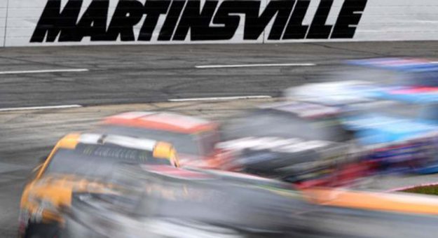 Visit Guía para las carreras de la NASCAR en Martinsville page