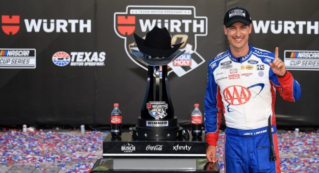 Visit Todos los ganadores de carreras en el Texas Motor Speedway page